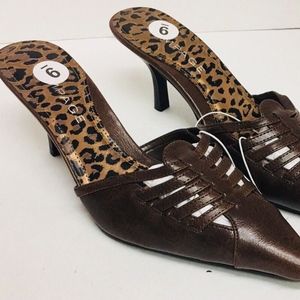 Rampage Tristan Brown Mule Heels 9 Leopard Soles
